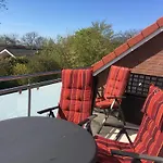 Doerpshus Im Strandnahen Bojendorf