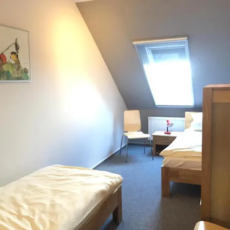 Doerpshus Im Strandnahen Bojendorf