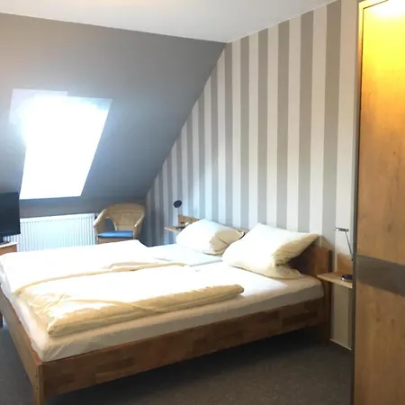 Dörpshus Im Strandnahen Bojendorf Apartment Fehmarn