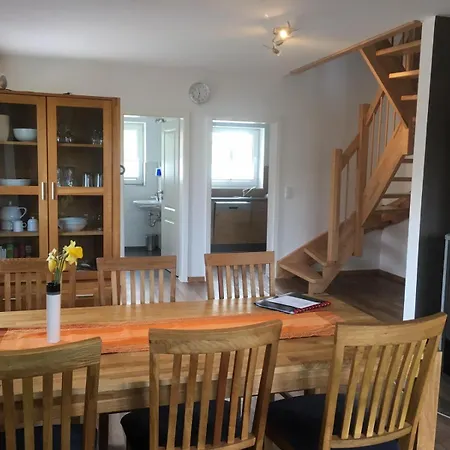 Doerpshus Im Strandnahen Bojendorf *