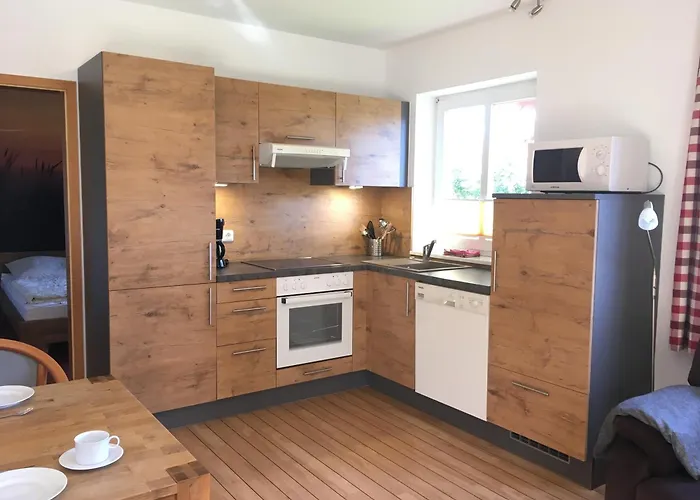 Doerpshus Im Strandnahen Bojendorf